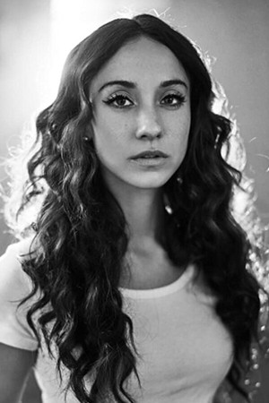 Stella Maeve profil kép