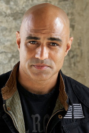 Faran Tahir profil kép