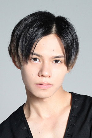 小笠原海 profil kép
