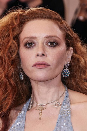 Natasha Lyonne profil kép