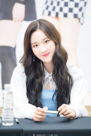 김나윤 profil kép