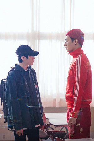 시맨틱 에러 poszter