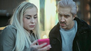 Small Town, Big Riot 1. évad Ep.1 1. epizód