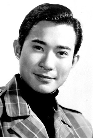 江明 profil kép