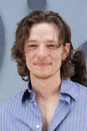 Mike Faist profil kép