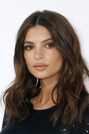 Emily Ratajkowski profil kép