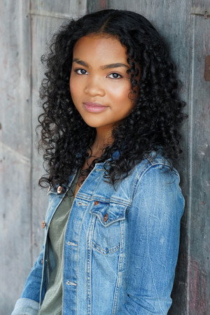 Mia Isaac profil kép