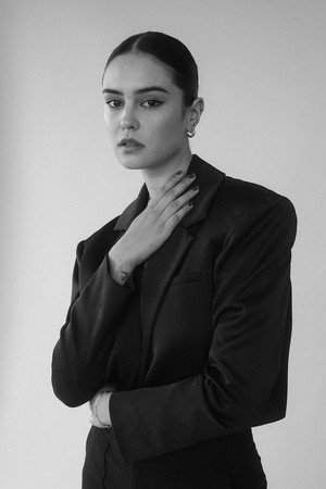 Courtney Eaton profil kép