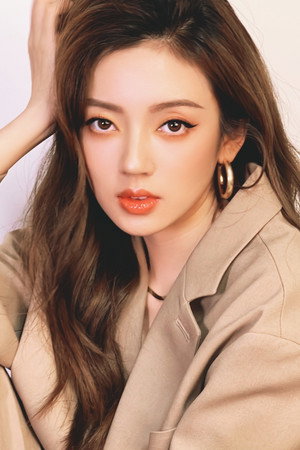 何瑞贤 profil kép