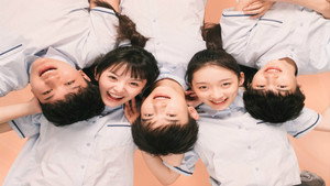 如此可爱的我们 kép