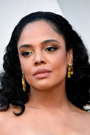 Tessa Thompson profil kép
