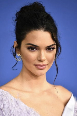 Kendall Jenner profil kép