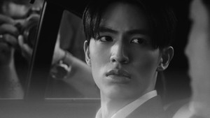 คมเดือน kép