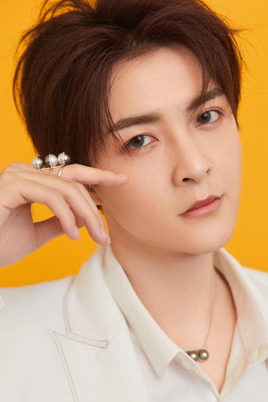 Guan Yue profil kép