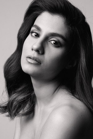 Shreya Dhanwanthary profil kép