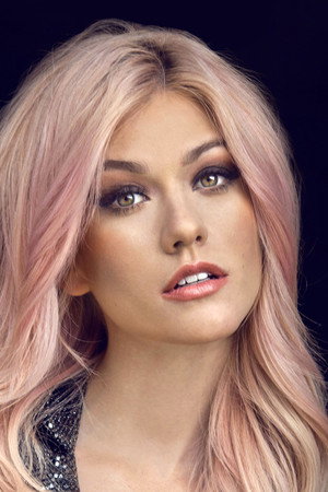 Katherine McNamara profil kép