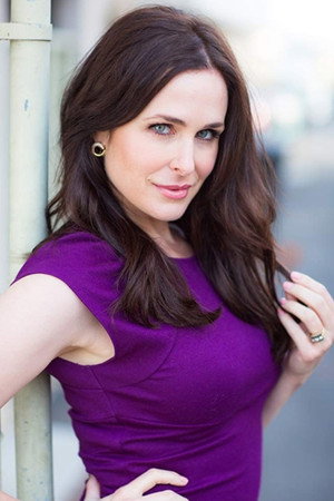 Danielle Bisutti profil kép