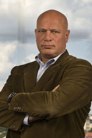 Robert Aschberg profil kép