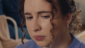Roomies 1. évad Ep.21 21. epizód