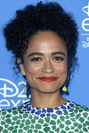 Lauren Ridloff profil kép
