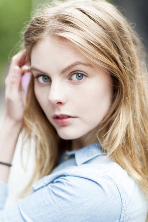 Nell Hudson profil kép