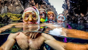 My Family and The Galapagos kép