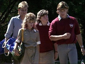 Neighbours 2. évad Ep.66 66. epizód