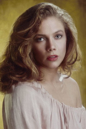 Kathleen Turner profil kép