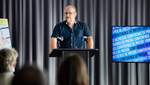 Conférence de presse 1. évad Ep.9 9. epizód