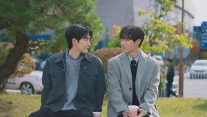 비밀 사이 1. évad Ep.1 1. epizód