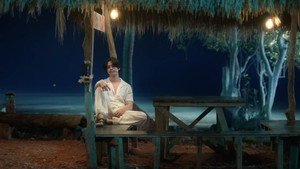ที่สามของเธอ kép