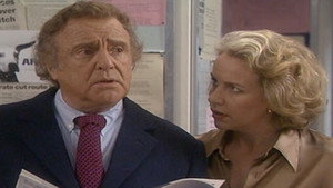 Drop the Dead Donkey 5. évad Ep.9 9. epizód