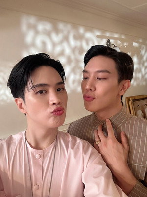 จาฤกรติชา poszter