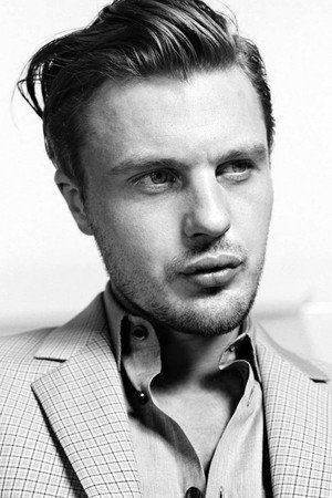 Michael Pitt profil kép