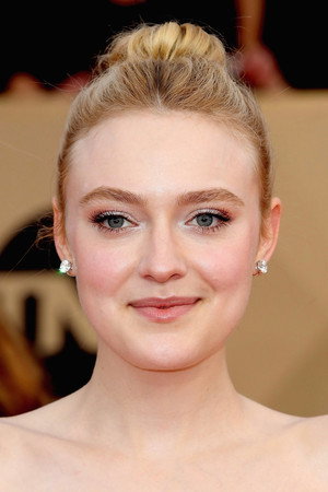 Dakota Fanning profil kép