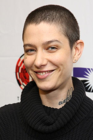 Asia Kate Dillon profil kép