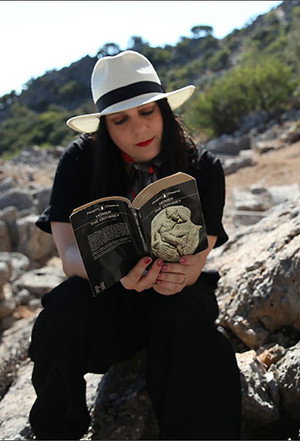 Raiders of the Lost Past with Janina Ramirez poszter