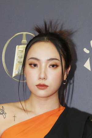 李雪 profil kép