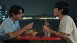ต้นส้มบ้านเขา แต่ผลส้มหล่นมาบ้านเราตลอดเลย kép