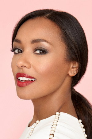 Melanie Liburd profil kép