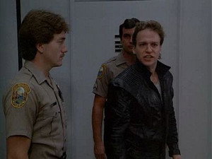 Miami Vice 2. évad Ep.15 Őrülten veszélyes