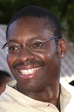 Bruce A. Young profil kép