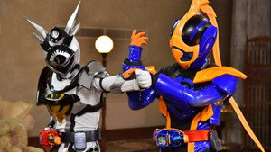 仮面ライダージャンヌ＆仮面ライダーアギレラ withガールズリミックス kép