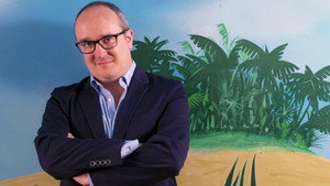 Dominic Sandbrook: Let Us Entertain You kép