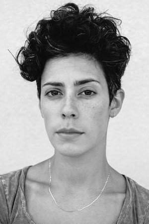 Roberta Colindrez profil kép