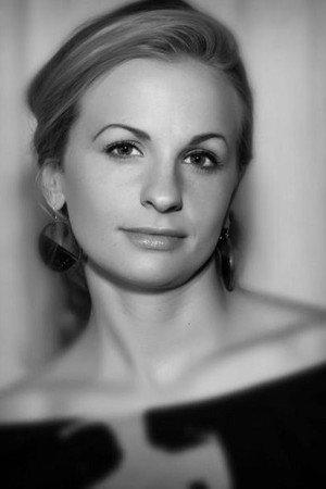 Elina Pähklimägi profil kép