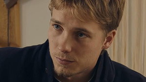 Roomies 1. évad Ep.31 31. epizód