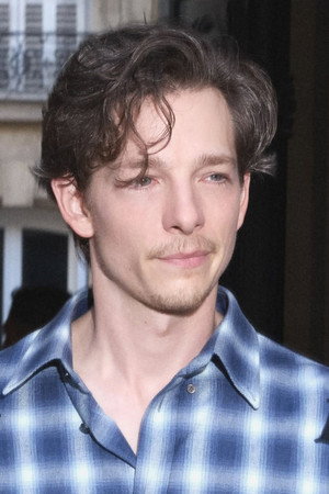 Mike Faist profil kép
