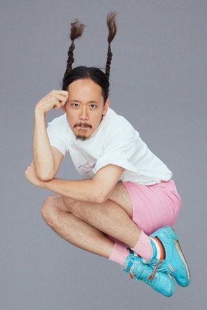 長久允 profil kép