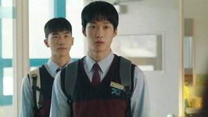 2반 이희수 kép
